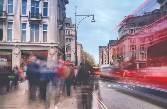 Blurry motion in a city 