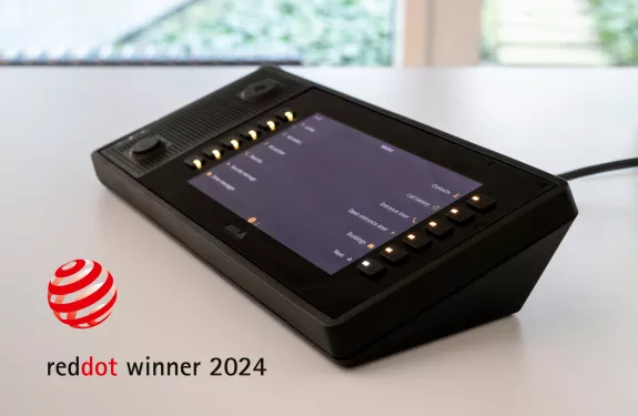 Our award-winning AXIS C6110 Network Paging Console