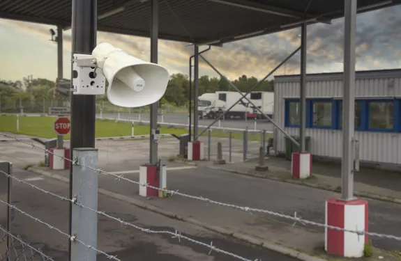 L'audio di rete può essere utilizzato nei siti industriali per potenziare la sicurezza e le attività operative