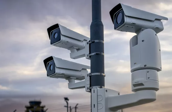 Caméras thermiques robustes pour une détection fiable quelles que soient les conditions météorologiques et de luminosité 