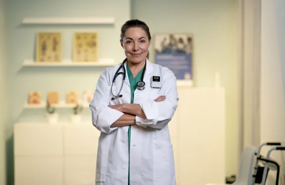 Nurse wearing Axis body worn camera