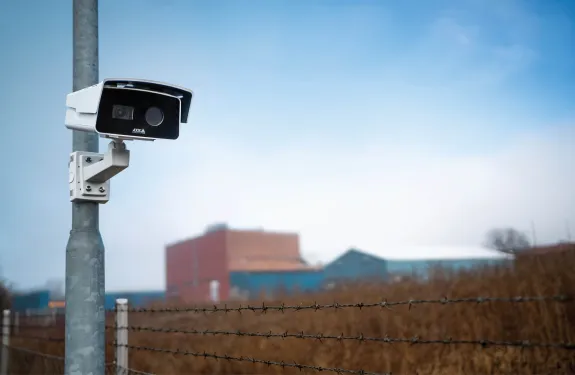 Axis Bispectral camera mounted on pole
