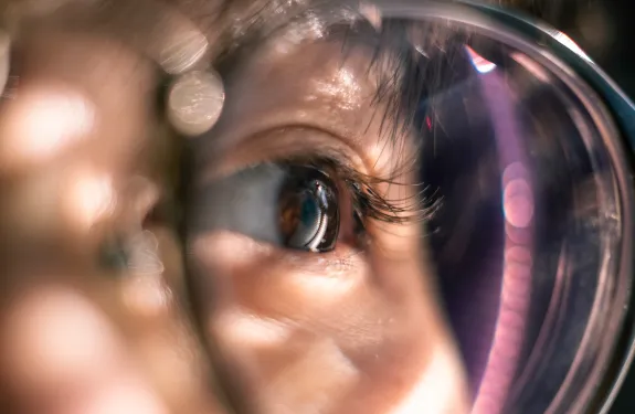 Close-up of an eye, visualizing AVIF format