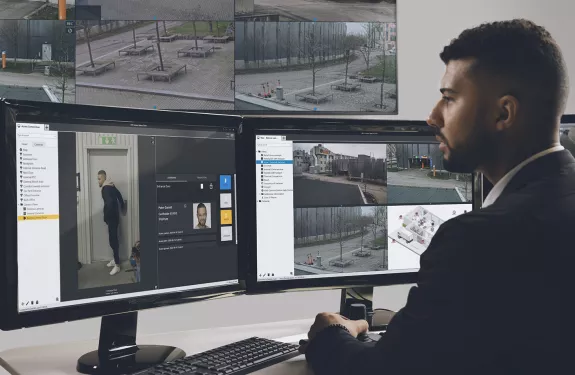 AXIS Camera Station Secure Entry