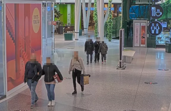 AXIS Live Privacy Shield – now with optional face blur feature