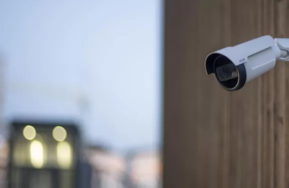 AXIS P1455-LE Network Camera 