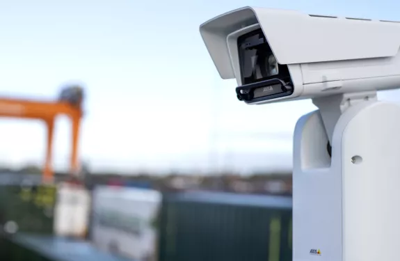 AXIS Q8615-E PTZ Camera