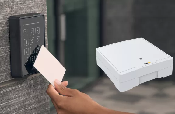 AXIS A1610 Network Door Controller