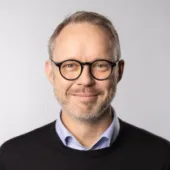 Per-Johan Persson, Manager, Customer Services