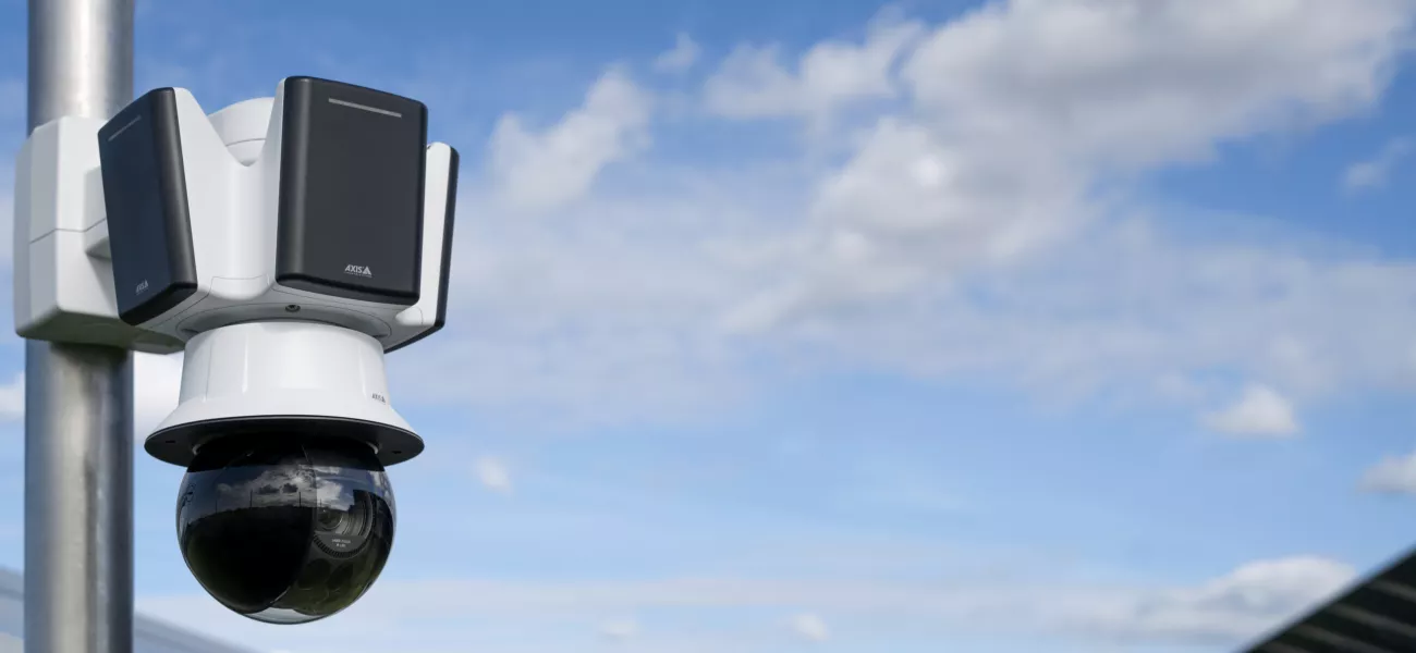 AXIS D2123-VE and AXIS Q6355-LE mounted at a solar farm