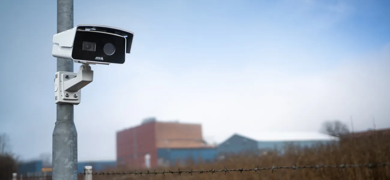 AXIS Q2802-E Bispectral Camera