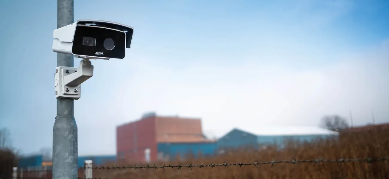 Axis Bispectral camera mounted on pole