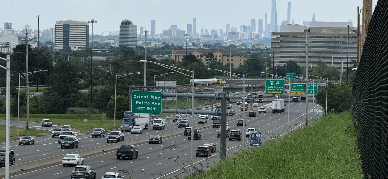 Along the critical Route 3 corridor, the Rutherford Police Department deployed an Axis pan/tilt/zoom camera featuring ARTPEC-9 system-on-chip technology and the AV1 compression codec.