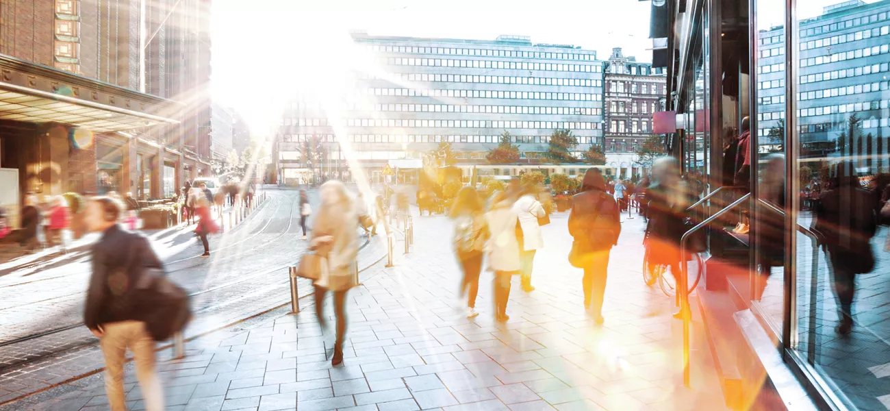 Strong sunlight on a busy street