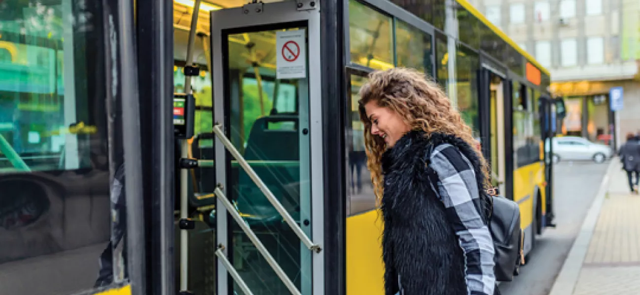 High-performance cameras for surveillance in vehicles