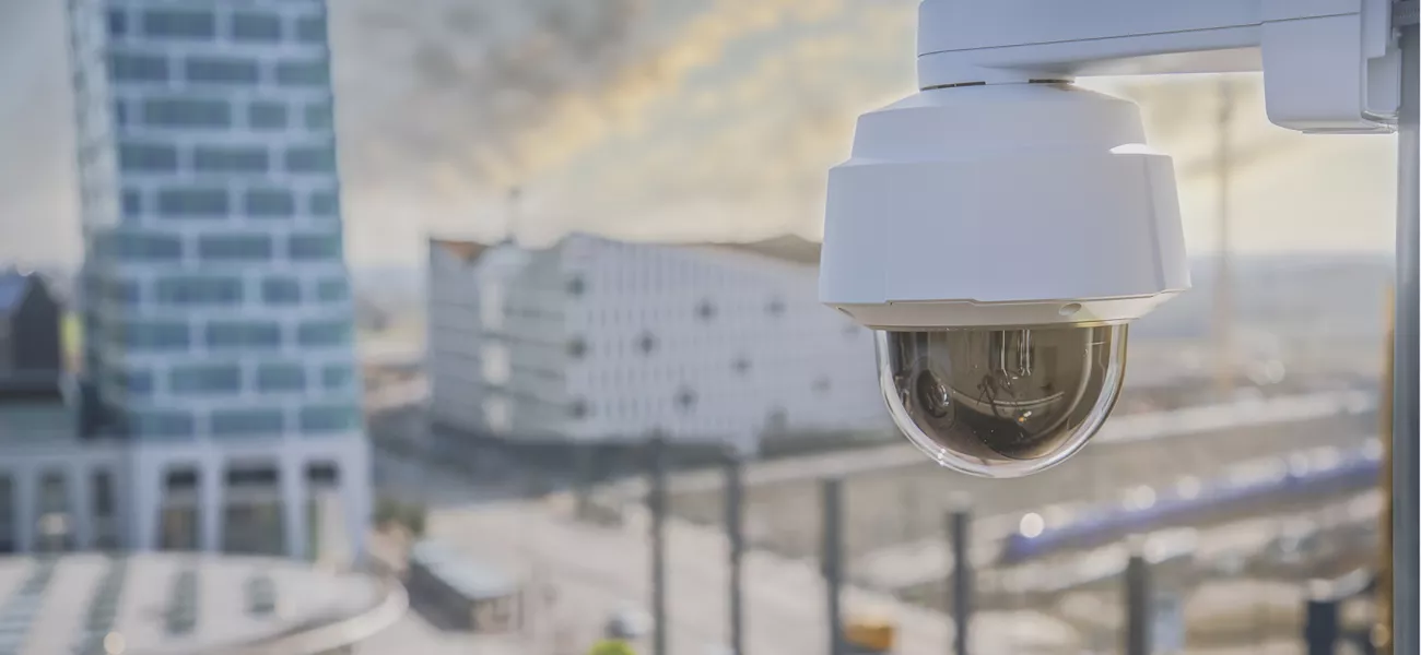 Robust PTZ camera with 20x optical zoom for mission-critical applications
