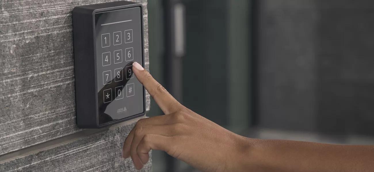 Secure RFID reader with keypad to complement Axis access control systems