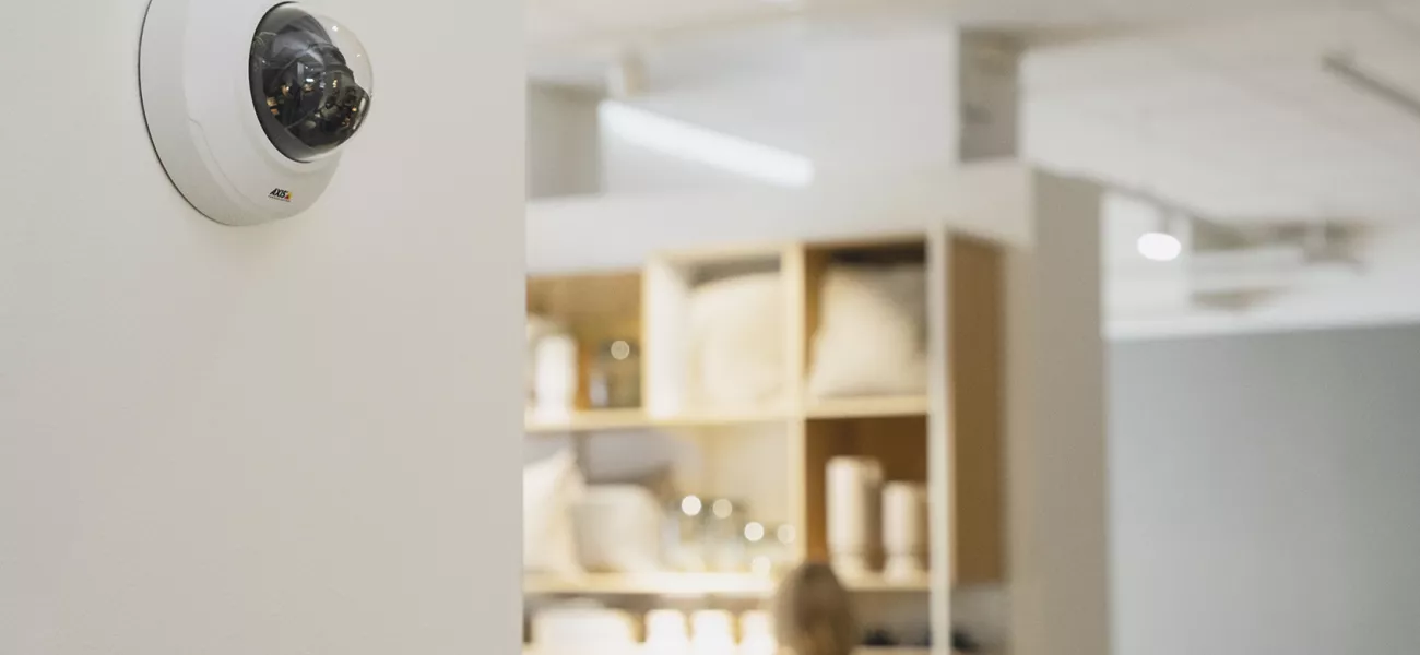 AXIS M4216-V a varifocal mini domes with deep learning for discreet surveillance