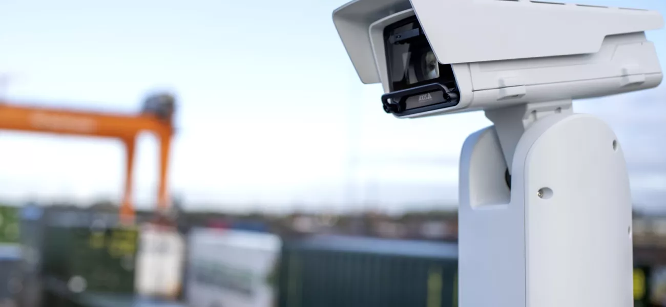 AXIS Q8615-E PTZ Camera