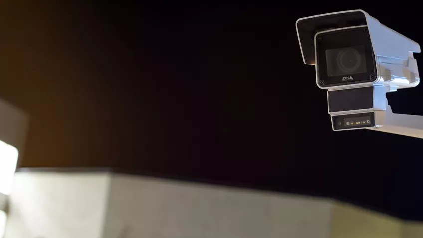 AXIS Q1656-DLE Radar-Video Fusion Camera