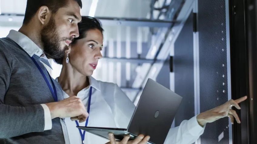 It technicians server cybersecurity