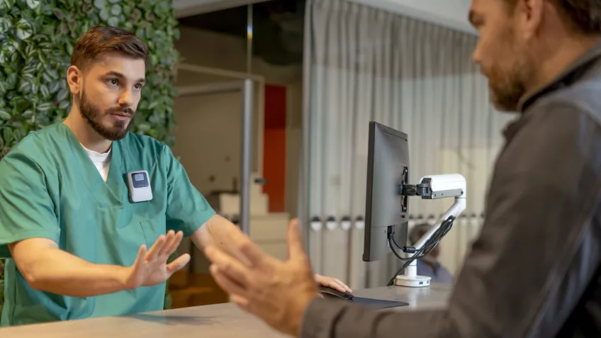 Healthcare personell wearing a body worn camera