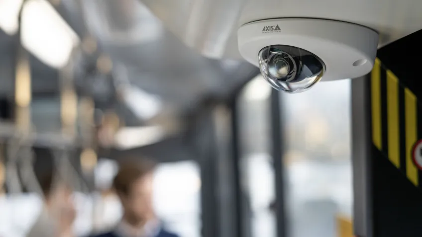 Onboard camera as part of a mass transit video surveillance system