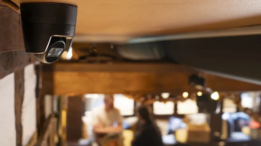 QSR video analytics solutions using AXIS M3125-LVE Network Camera