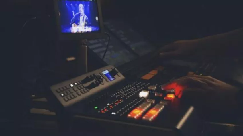 Great compatibility - AXIS V5938