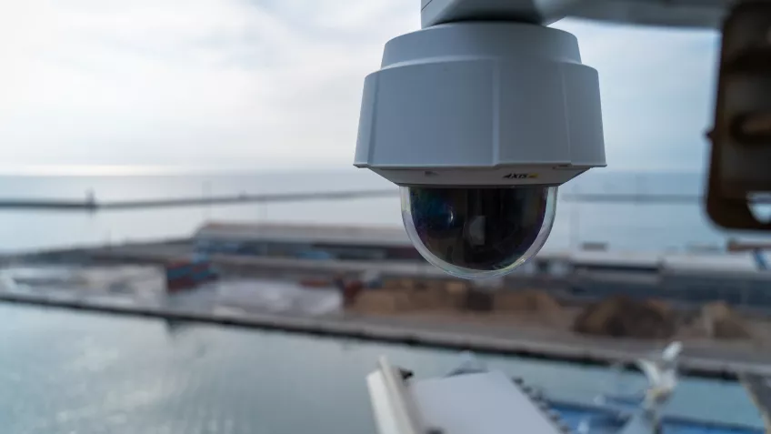 Telecamera PTZ Axis Porto di Livorno